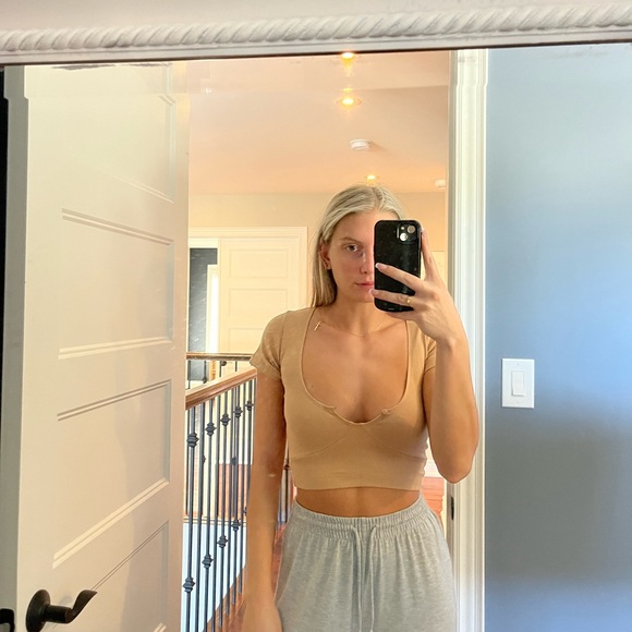 Brand New Tiger Mist Brown/Beige Crop Top! Tags Attached! - Picture 3 of 3